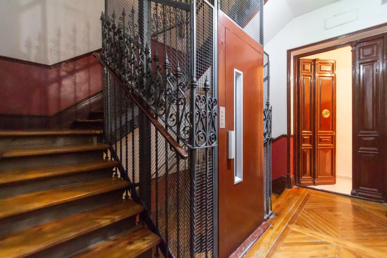 Plaza Mayor Apartment Madrid Luaran gambar